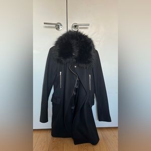 Black Zara coat perfect for fall/winter